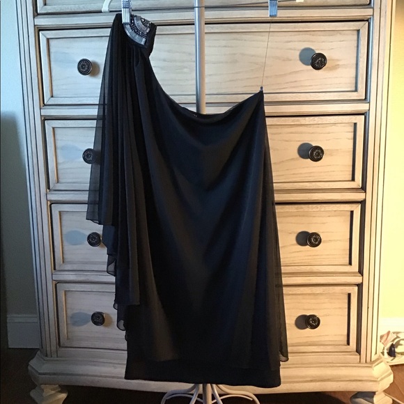 Dress - Picture 3 of 9